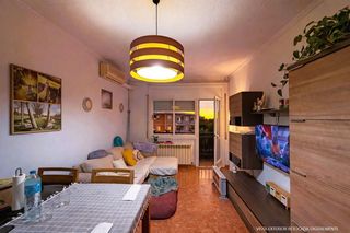 Pis a La Plana del Pintor. Vivienda de tres habitaciones ubicada en la plana del pintor  sa