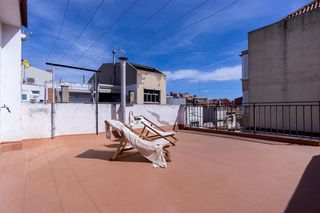 Maison jumelée à Creu Alta. Casa adosada esquinera en una de las mejores zonas de la creu al