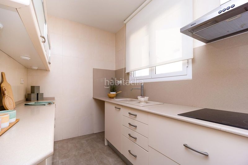 Foto 815a48cf-8aba-45d0-8261-7b558a4b1e43. Casa adossada amb aparcament a Creu Alta Sabadell