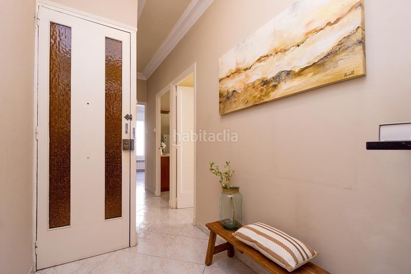 Foto dca282e9-7b82-4ea3-aed6-523e4bbd8d86. Casa adossada amb aparcament a Creu Alta Sabadell
