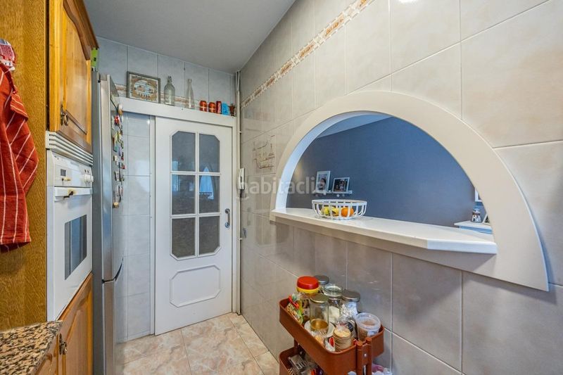 Foto eba910be-50d4-447c-8b7d-0dbf1dd0ce43. Casa amb aparcament a Serra d'en Camaró Sabadell