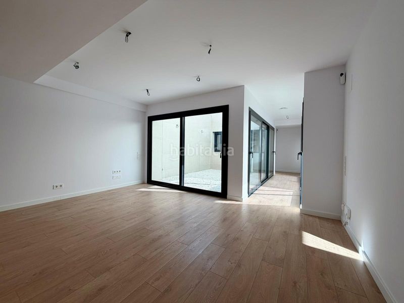 Foto 4bd3d910-9d1a-4465-bfe4-9384297e8d32. Pis amb aparcament a Creu Alta Sabadell