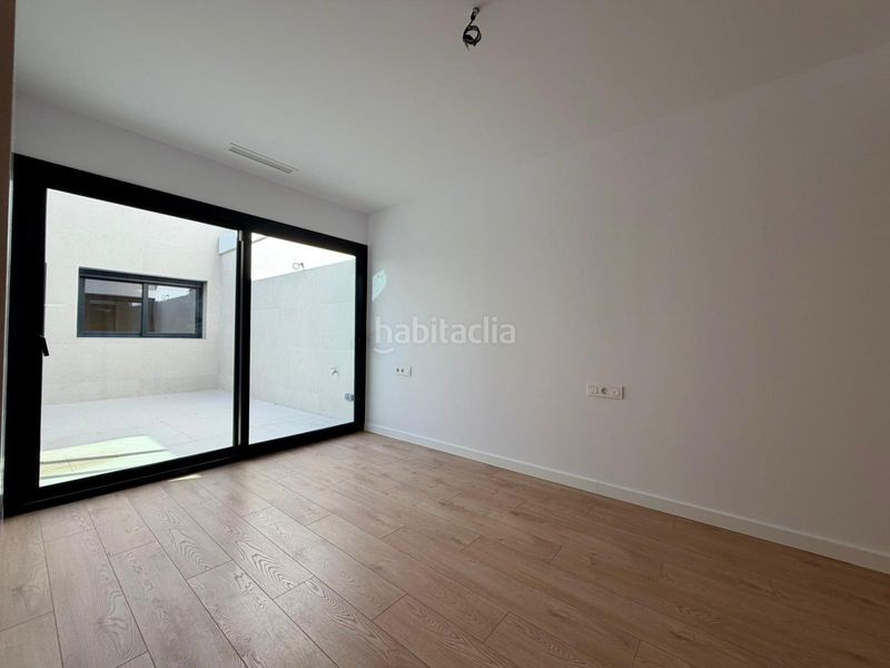 Foto 974015a2-d833-4890-a2bb-24f411c5017c. Pis amb aparcament a Creu Alta Sabadell