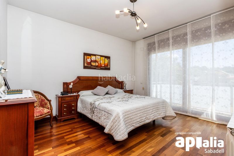 Foto e865ce40-ef77-4055-a5ce-3fa99ca72ed4. Casa amb calefacció aparcament piscina a Eixample - Can Bogunyà Castellar del Vallès