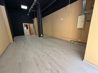Lloguer Local Comercial a Centre. Local comercial en centro a 30 metros de la rambla de sabadell