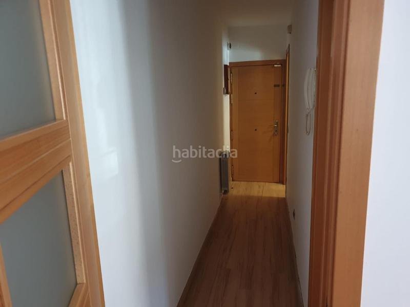 Foto 6b1a4eea-503c-405f-b48a-7709a9530cf8. Rent ground floor with heating in Almendrales Madrid