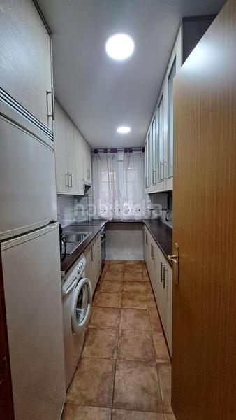 Foto 828c3321-dc64-4e0e-8812-f0d537eec8f1. Location appartement dans Los Rosales Madrid