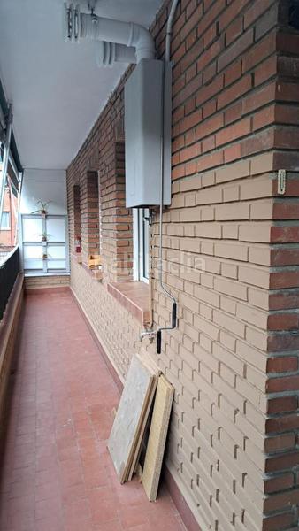 Foto cd74fcf1-e81f-4c30-9d42-0de134cfb54c. Location appartement dans Los Rosales Madrid
