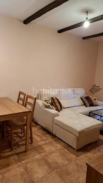 Foto 6032b51a-895f-4dc5-989a-e3c0bf69f641. Lloguer pis a Los Rosales Madrid