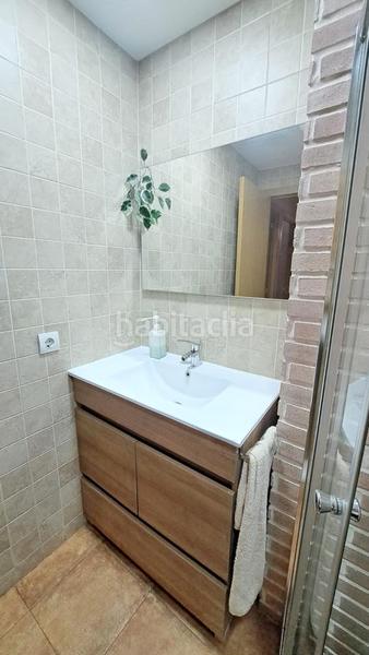 Foto 6db863fa-47a7-4a85-bc7a-36396aefb48e. Lloguer pis a Los Rosales Madrid