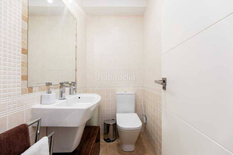 Foto 4045ea6d-415e-4c8e-b259-c5c1464b082a. Casa adossada a calle del camino de valladolid 1 a Torrelodones