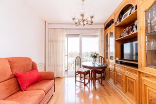 Etagenwohnung  Sierra albarracin. Piso de 3 dormitorios con terraza, ascensor y garaje en alcorcón