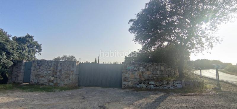 Foto cff18b70-d9f9-4b2c-98ab-57d30f6009d3. Fondo rustico in Casa Amarilla Galapagar