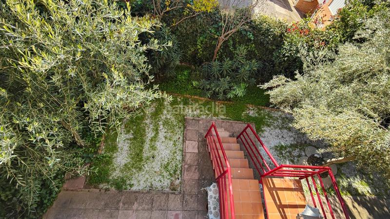 Foto 08af0de4-a97a-4e13-8c61-954f0a221f80. Maison jumelée dans calle eduardo costa 13 dans Colonia Torrelodones