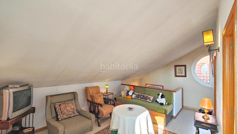 Foto 0ffd35f7-7172-44f2-ad3e-f1d3171b8abb. Maison jumelée dans calle eduardo costa 13 dans Colonia Torrelodones