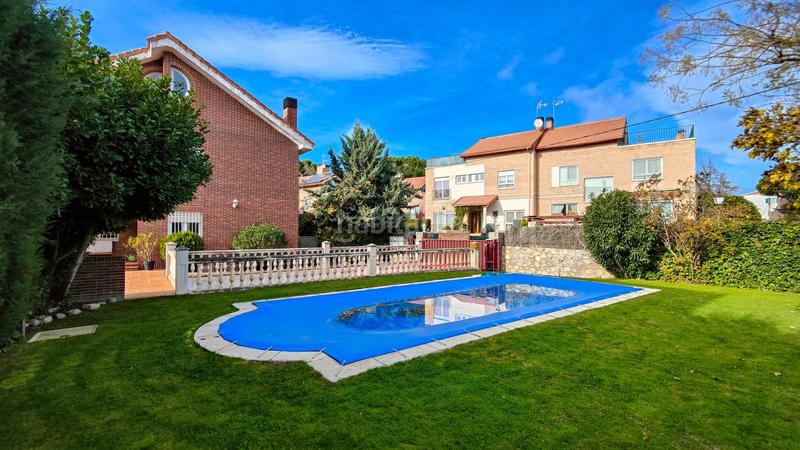 Foto 14594dfa-0ce8-43fb-b586-75bd1a488ea1. Maison jumelée dans calle eduardo costa 13 dans Colonia Torrelodones