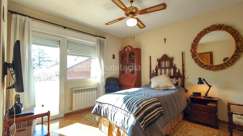 Foto 364513bc-3633-49de-859a-c7e206532ed5. Maison jumelée dans calle eduardo costa 13 dans Colonia Torrelodones