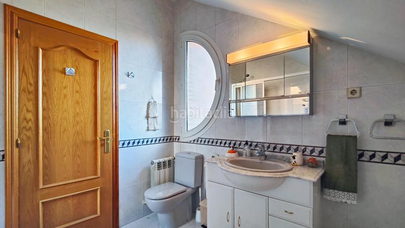 Foto 3e49344c-39a7-4421-8886-7c0d01e76ad3. Maison jumelée dans calle eduardo costa 13 dans Colonia Torrelodones