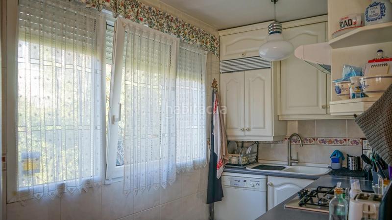 Foto 403d3bd3-9daf-4beb-832e-507aac25284a. Maison jumelée dans calle eduardo costa 13 dans Colonia Torrelodones