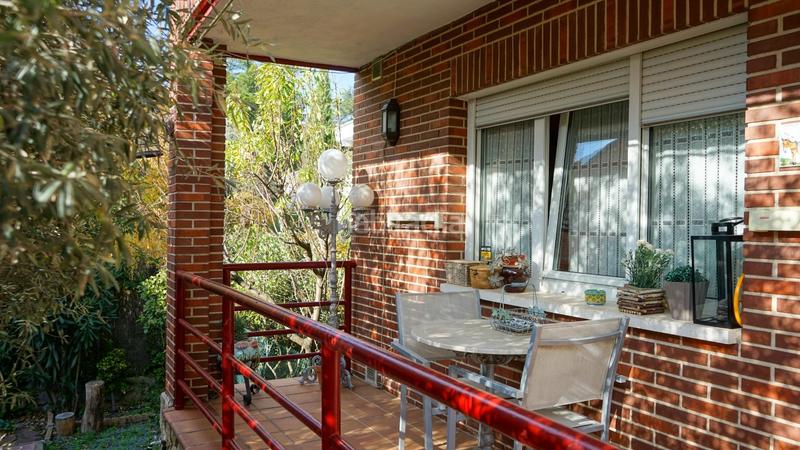 Foto 4e5696cb-3a96-4d88-a3ad-3908991558a5. Maison jumelée dans calle eduardo costa 13 dans Colonia Torrelodones