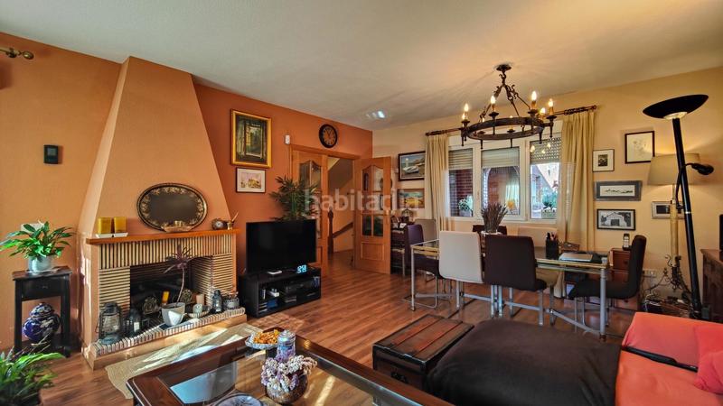 Foto d32c95ca-29ff-4a72-ac25-4cd2d0722bc3. Maison jumelée dans calle eduardo costa 13 dans Colonia Torrelodones