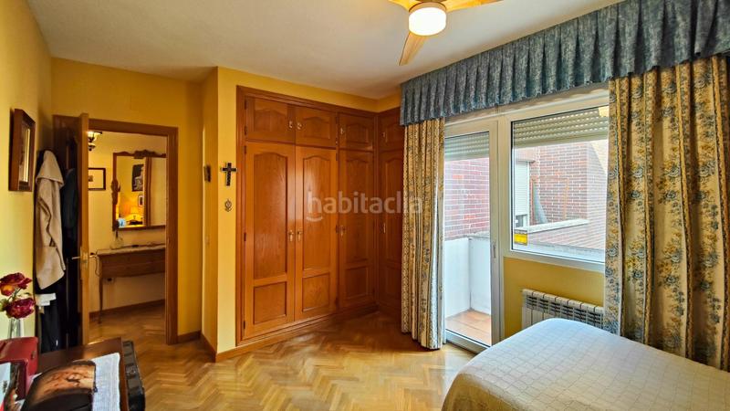 Foto d7871e7e-0ef8-402c-ac3a-80d7bf228987. Maison jumelée dans calle eduardo costa 13 dans Colonia Torrelodones