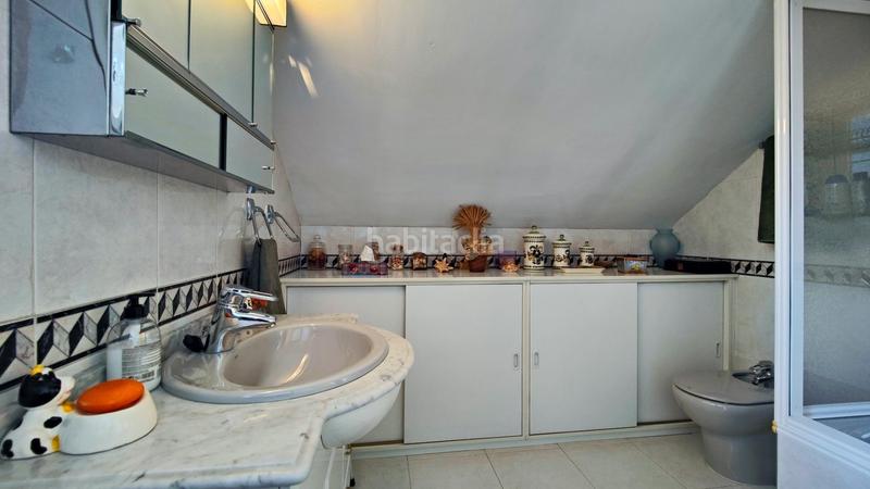 Foto ec88493d-ebfe-46b5-9832-69bcc240f588. Maison jumelée dans calle eduardo costa 13 dans Colonia Torrelodones