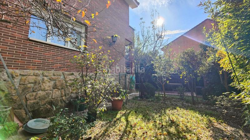 Foto eef3c238-ab23-4614-b31c-88c474285b3e. Maison jumelée dans calle eduardo costa 13 dans Colonia Torrelodones