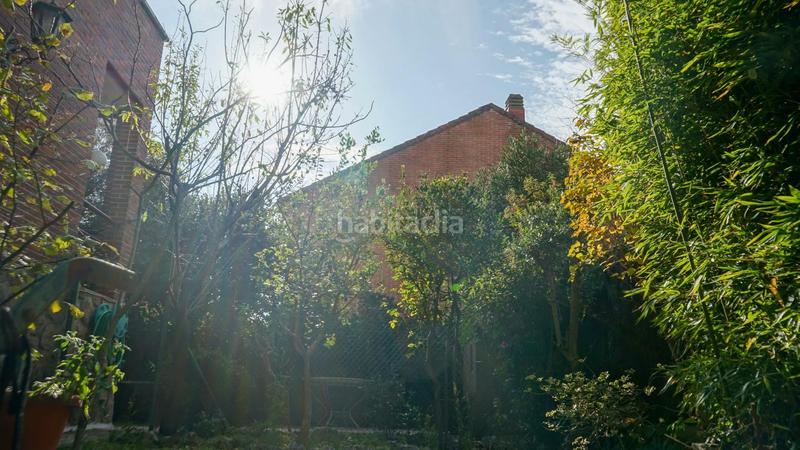 Foto f9cb10c5-f191-4152-8b8c-5e2df5fb9a4f. Maison jumelée dans calle eduardo costa 13 dans Colonia Torrelodones