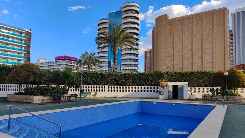 Foto f84419f6-eccb-4e11-bc58-083a4bc7c3ef. Appartamento in calle ibiza 16 in Levante Alto Benidorm