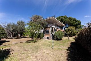 Xalet  Calle ciudad rodrigo de. Chalet independiente en galapagar espacio, luz y tranquilidad a