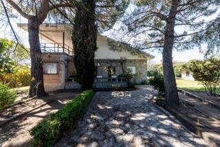 Chalet  Calle ciudad rodrigo de. Chalet independiente en galapagar espacio, luz y tranquilidad a