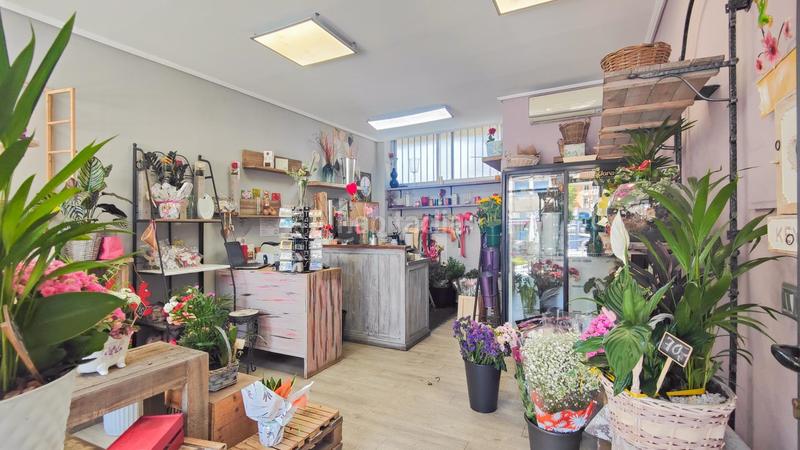 Foto b7c70329-2e2e-432c-ad87-95dd5a7143fa. Local comercial a calle del camino de valladolid 21 a Torrelodones