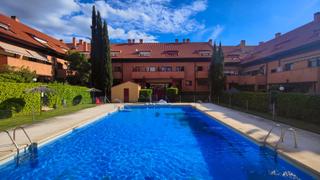 Location Duplex à Calle real 33. Dúplex alquiler en pleno centro de torrelodones.