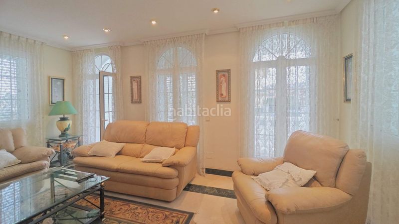 Foto 2cf7b1cf-14f9-4ad2-97a4-4cf70a1cc243. Xalet amb aparcament piscina a Guadarrama