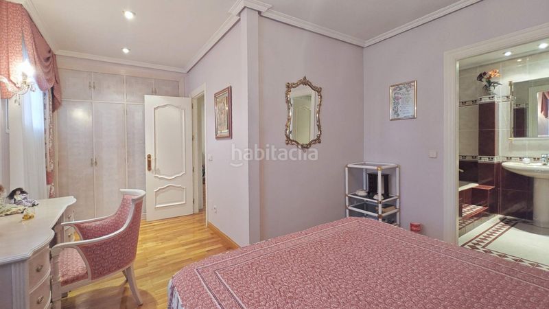 Foto 87058283-ac3e-4a16-ba21-079abdcd3fc5. Xalet amb aparcament piscina a Guadarrama