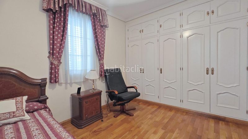 Foto cdb9c906-0ee6-40a8-8697-1f26ecb742f0. Xalet amb aparcament piscina a Guadarrama