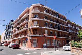 Flat  Calle hierbabuena. Piso en planta tercera sin ascensor
