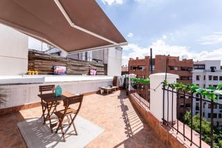 Attique à Glorieta general alvarez de castro 3. Te imaginas disfrutar desde tu terraza del paso de las estacione