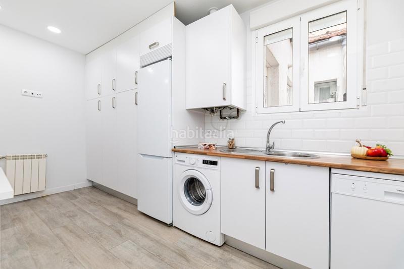 Foto 0ed93755-eb2f-43d3-a24a-5e2e201a859a. Àtic a glorieta general alvarez de castro 3 a Trafalgar Madrid