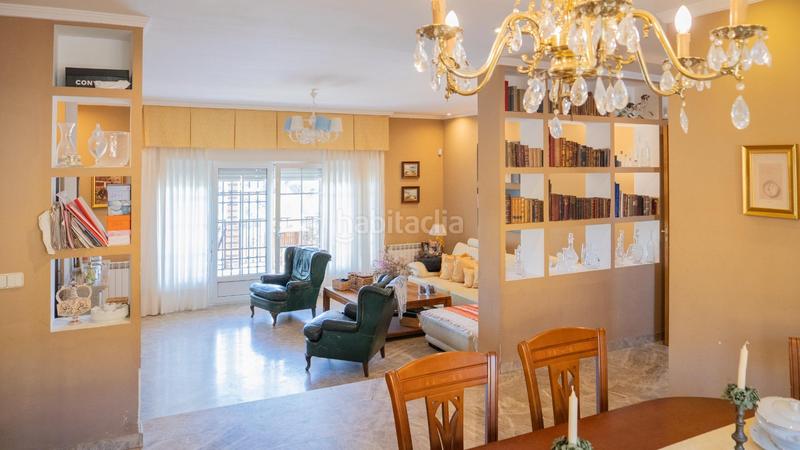 Foto 465a5364-e1be-4387-a304-fdf73a19999e. Xalet amb calefacció aparcament piscina a Salud y Alegría - El Lago Torrelodones