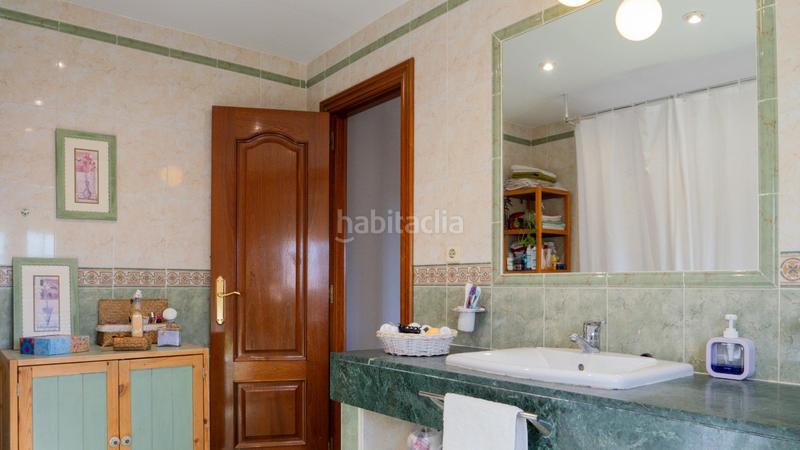 Foto b4c697b1-bb9f-4356-b0f1-6e33f727b255. Xalet amb calefacció aparcament piscina a Salud y Alegría - El Lago Torrelodones