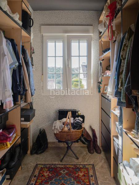 Foto ebdfc6a5-a090-48f9-bf3a-89a9e4b0d8f9. Xalet amb calefacció aparcament piscina a Salud y Alegría - El Lago Torrelodones