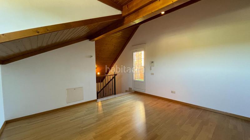 Foto 5573c64f-a749-4937-8da0-ae7daec92666. Affitto casa bifamiliare con riscaldamento parcheggio piscina in Torrelodones