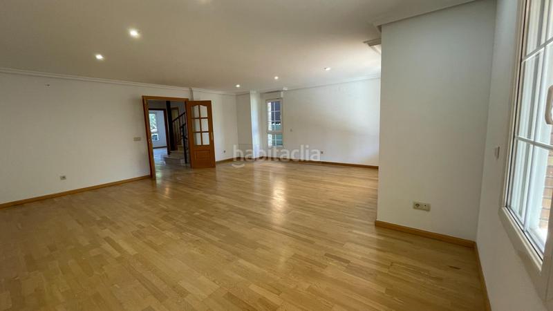 Foto 846b6bb8-6ce9-4f06-9a13-3a27b642ff7d. Affitto casa bifamiliare con riscaldamento parcheggio piscina in Torrelodones
