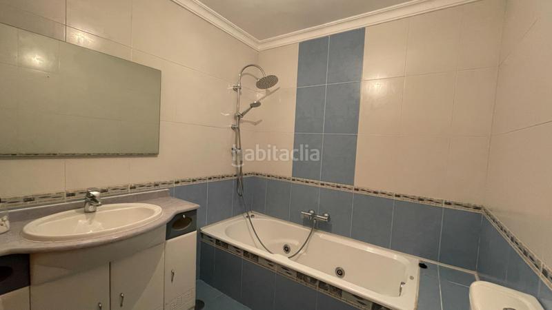 Foto f288eab0-aa57-4903-8952-d150aa60bbf4. Affitto casa bifamiliare con riscaldamento parcheggio piscina in Torrelodones