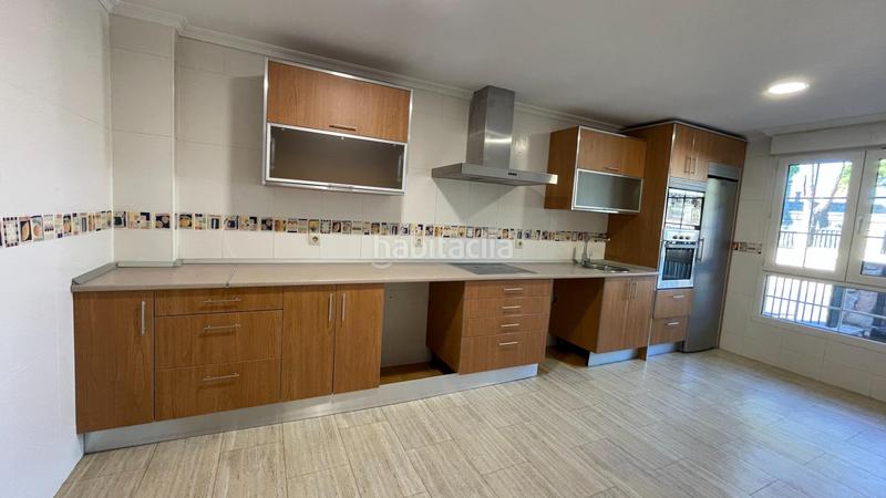 Foto f8a649e0-b5fe-4c02-944a-0699331e2304. Affitto casa bifamiliare con riscaldamento parcheggio piscina in Torrelodones