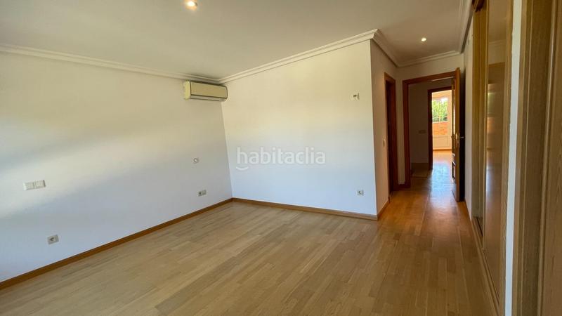 Foto 59f765ba-dfc0-4e41-ab56-1bead5469f7f. Lloguer casa aparellada amb calefacció aparcament piscina a Torrelodones