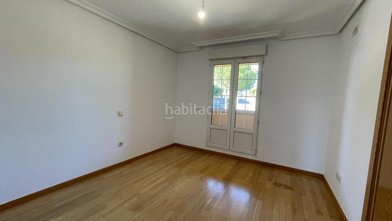 Foto f38f4c04-d7de-4b01-bb5d-4ed85c20cd3d. Lloguer casa aparellada amb calefacció aparcament piscina a Torrelodones