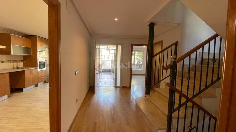 Foto 66e12e80-02d6-4d45-8b14-5206e2bc08e3. Miete doppelhaus mit heizung parking pool in Colonia Torrelodones